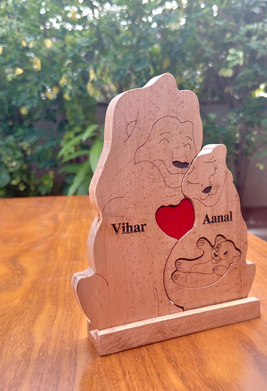 Lion family of 3 - Mom to be edition