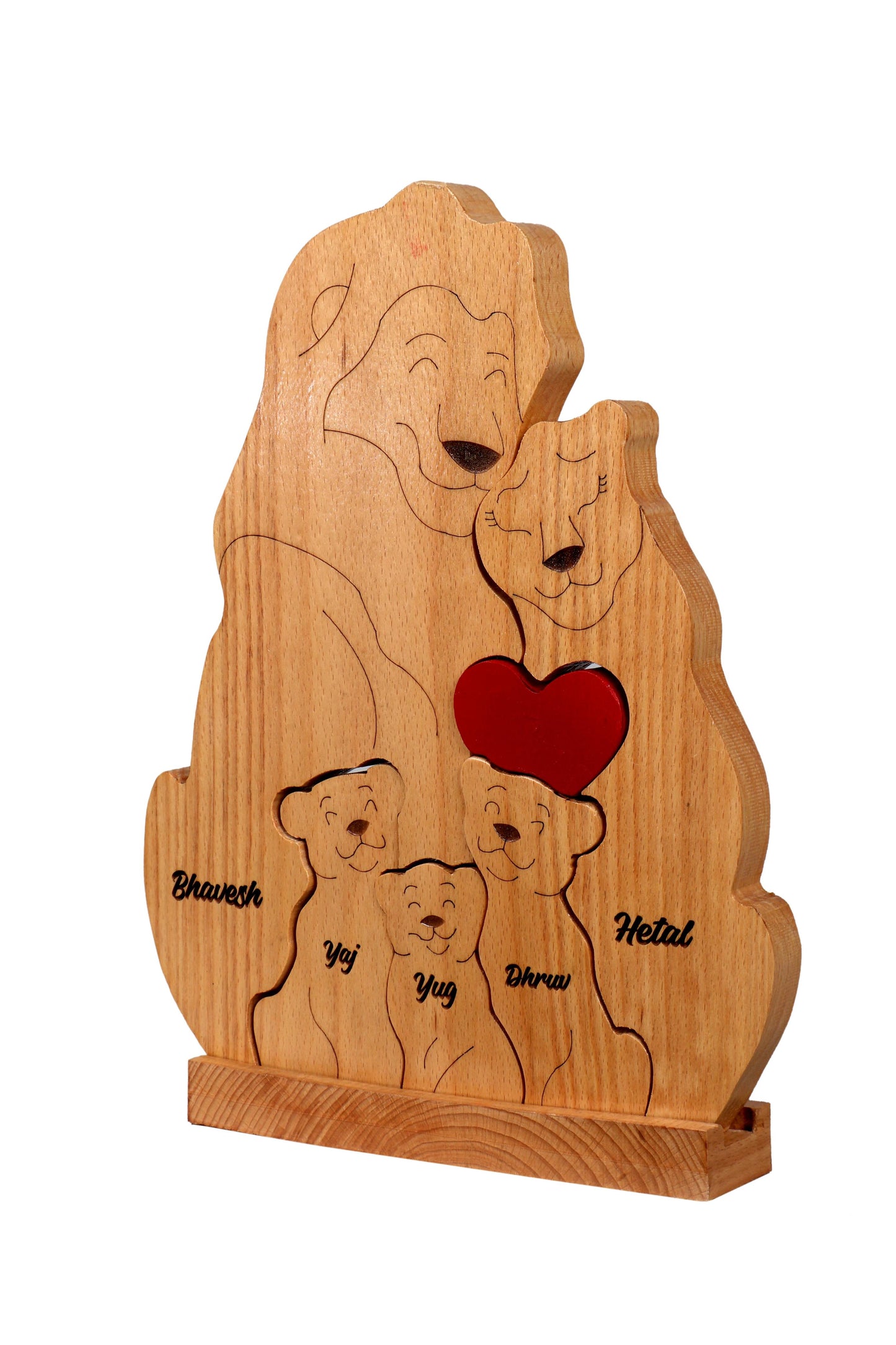 Lion family of 5- with 3 babies